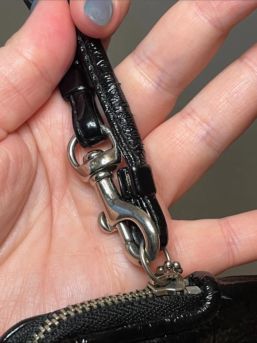 Coach POPPY Black Patent Leather Wristlet - GUC